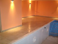 Ceramic Wall and Floor Tiling 595281 Image 4
