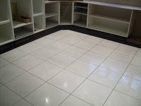 Ceramic Wall and Floor Tiling 595281 Image 6